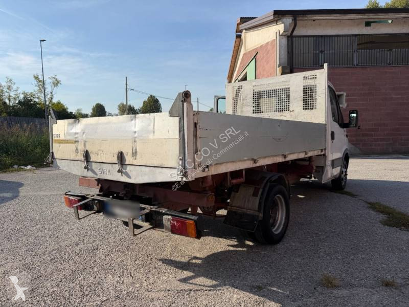 Véhicule utilitaire Iveco 35C09