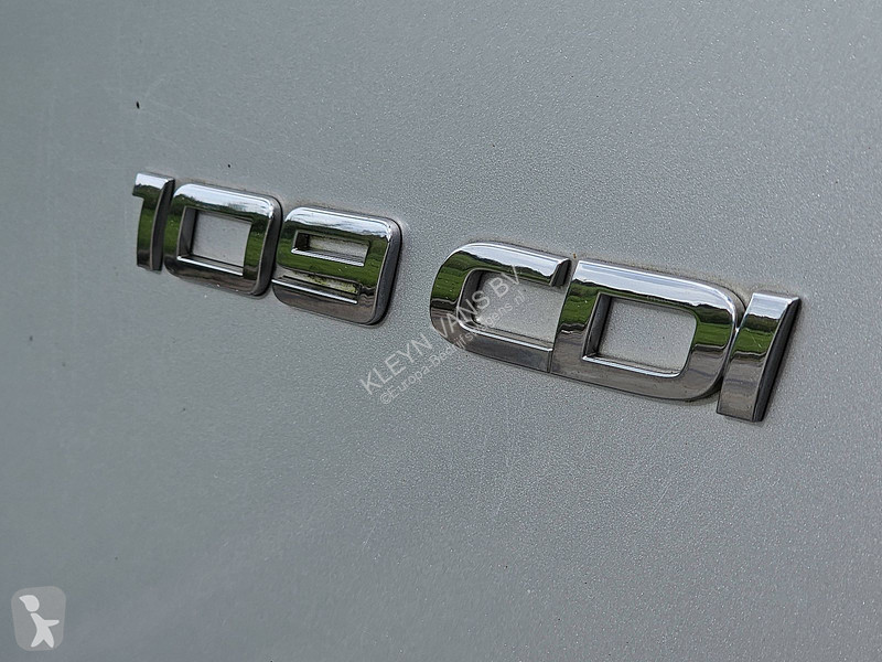 Véhicule utilitaire Mercedes 109 CDI XL ac...
