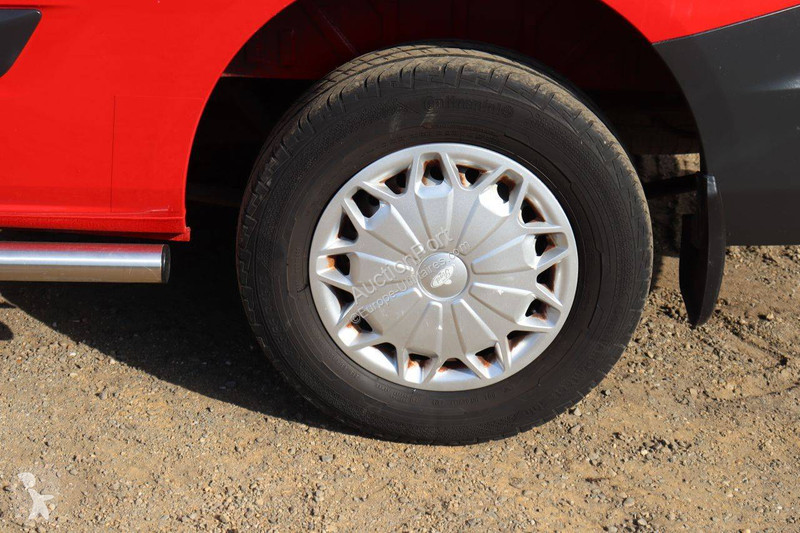 Véhicule utilitaire Ford