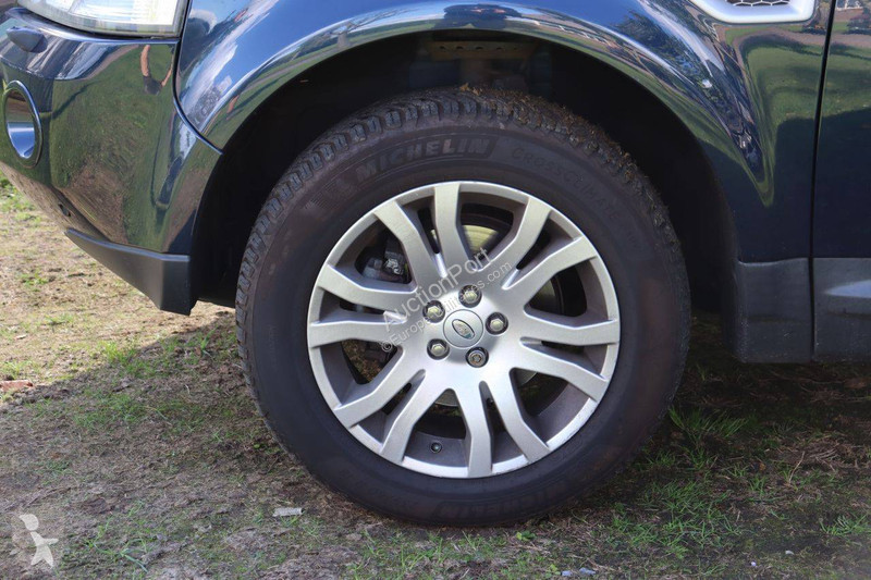 Véhicule utilitaire Land Rover HSE i6