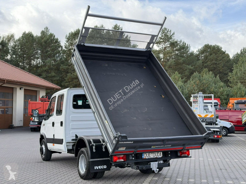 Véhicule utilitaire Iveco 70C18 V H