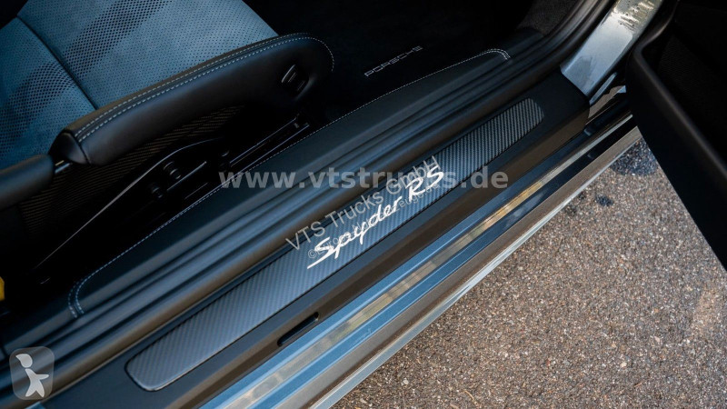 Véhicule utilitaire Porsche 718 Spyder RS I...