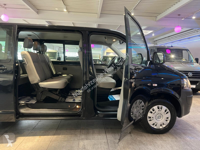 Véhicule utilitaire Volkswagen T5...