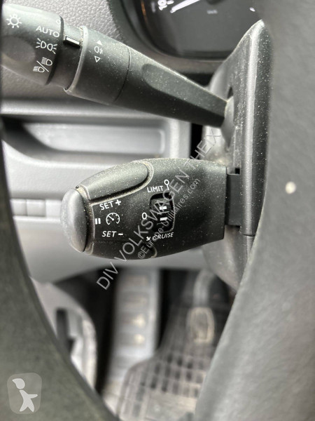 Véhicule utilitaire Citroën JUMPY FGN M BLUEHDI...