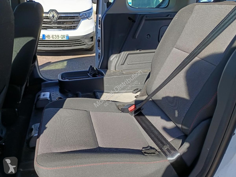 Véhicule utilitaire Renault TCE 115