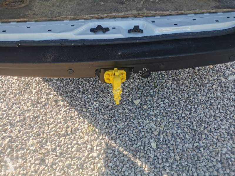 Véhicule utilitaire Renault 2.3 DCI 125