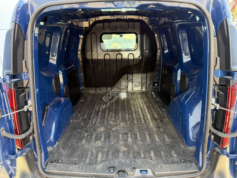 Véhicule utilitaire Renault Grand Comfort 1.3...