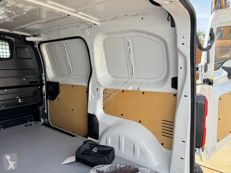 Véhicule utilitaire Toyota Proace Electric...
