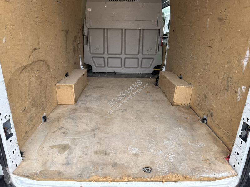 Véhicule utilitaire Ford DC 2.0 TDCI 165PK