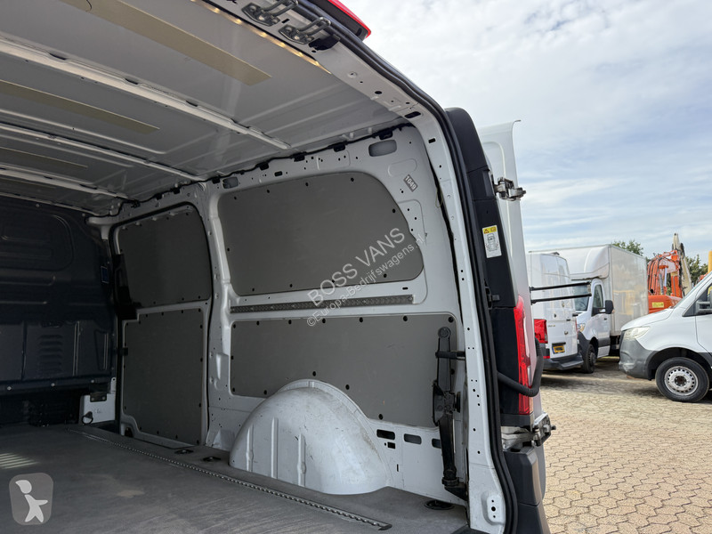 Véhicule utilitaire Mercedes 116 1.9 CDI