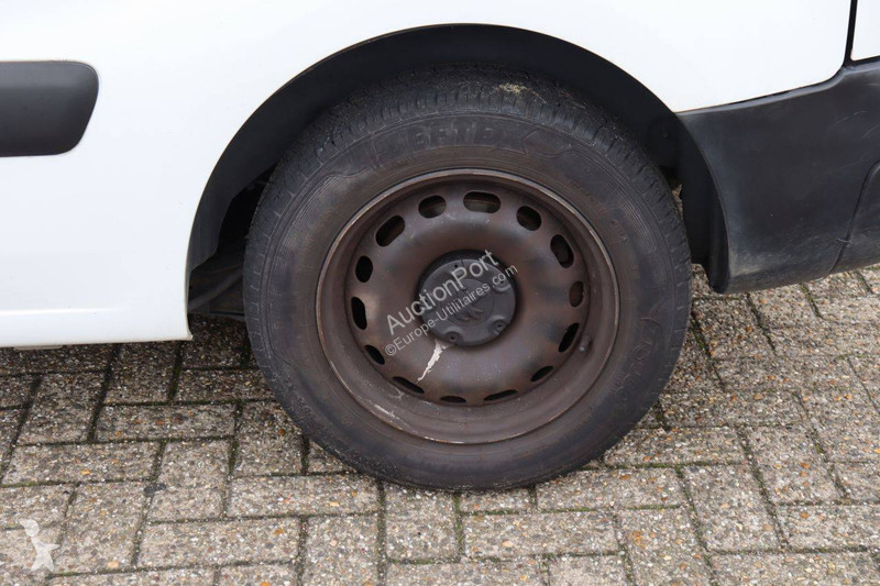Véhicule utilitaire Peugeot