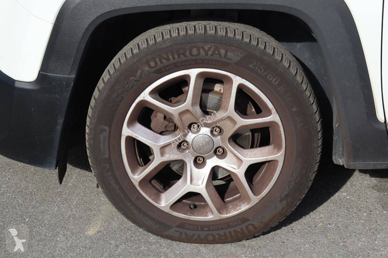 Véhicule utilitaire Jeep