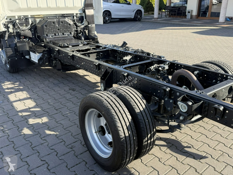 Véhicule utilitaire Mitsubishi Fuso