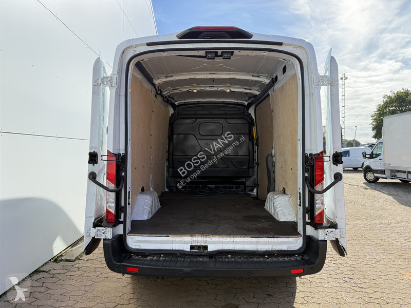 Véhicule utilitaire Ford e 68kWh 184PK E-