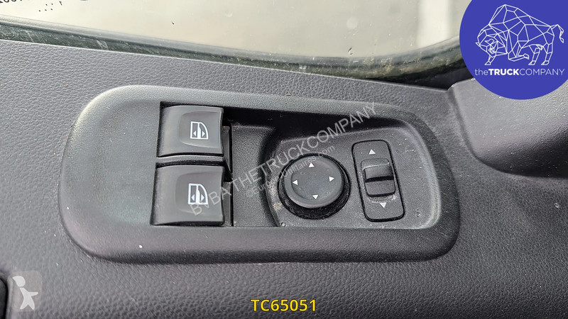 Véhicule utilitaire Renault L1H2 135.35