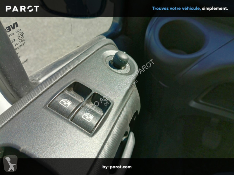 Véhicule utilitaire Iveco 35C16H3.0 empattement...