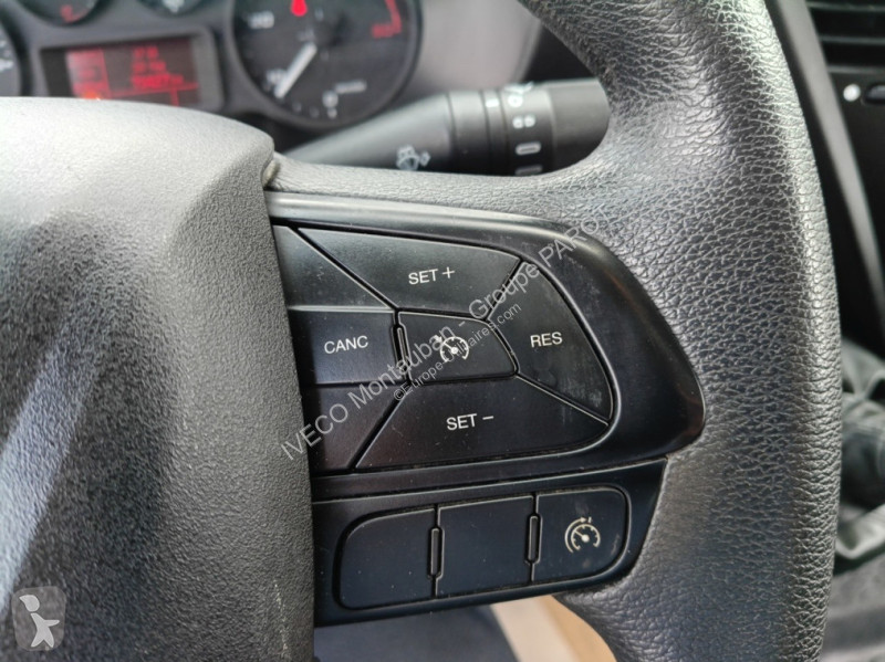 Véhicule utilitaire Iveco 35C16H3.0 D...