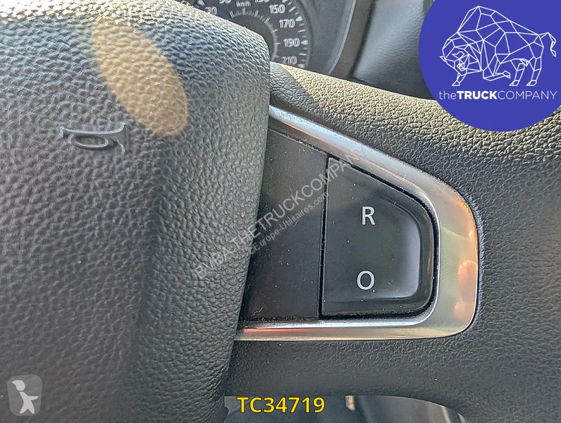 Véhicule utilitaire Renault 2.3 DCI KOFFER MET...