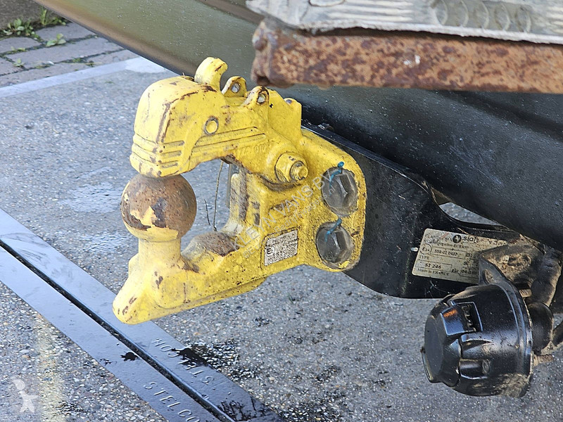 Véhicule utilitaire Renault 2.3 DCI 145 HOOGWERKER