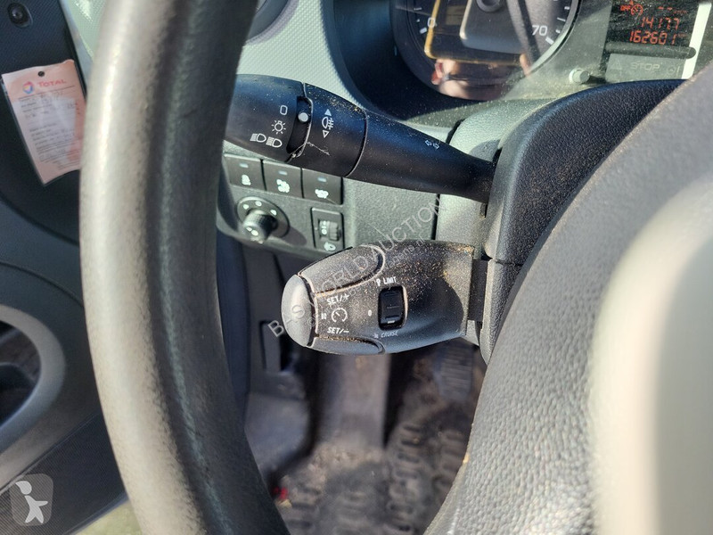 Véhicule utilitaire Peugeot 99pk