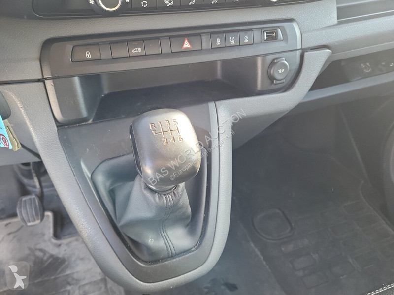 Véhicule utilitaire Peugeot 120pk