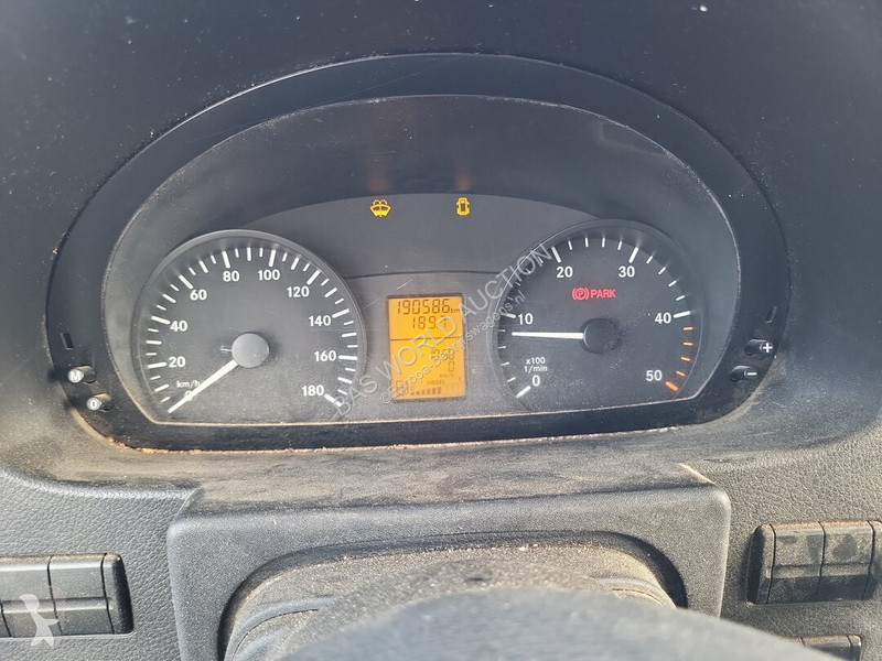 Véhicule utilitaire Mercedes 213 CDI