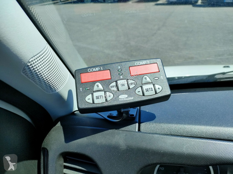 Véhicule utilitaire Iveco FRIGO 12M3 160 CV RJ...