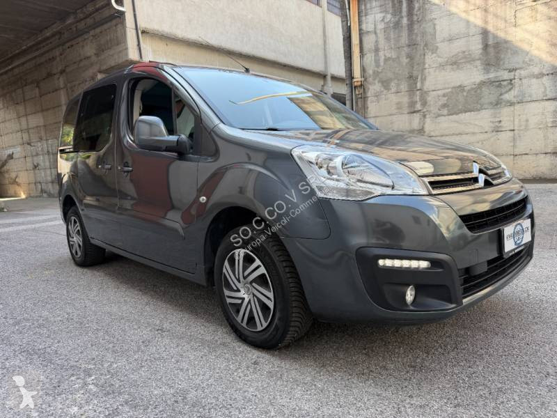 Véhicule utilitaire Citroën 1.6 HDI 100