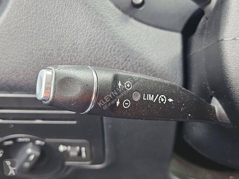 Véhicule utilitaire Mercedes 114 XL L3 ac...