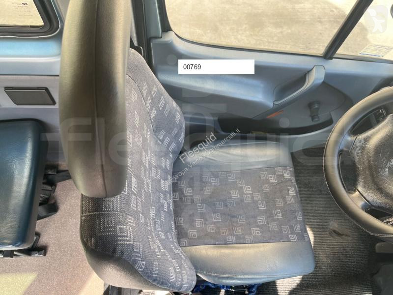Mercedes  van