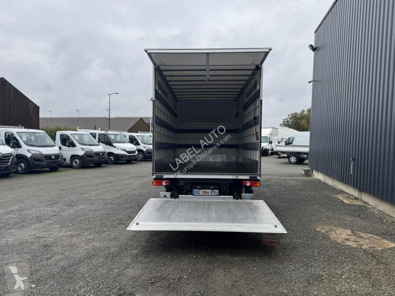 Užitkové vozidlo Renault MASTER 3T5 CAISSE 20M3...