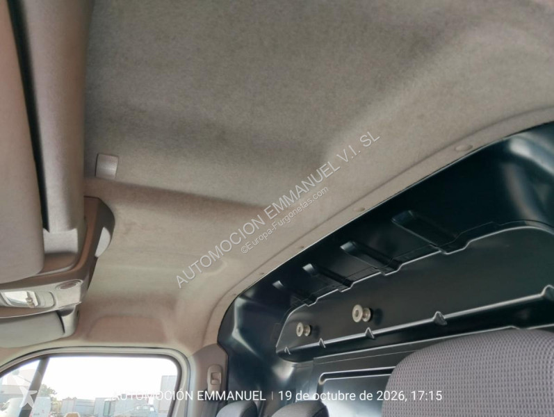 Renault 2.3 DCI 150 van