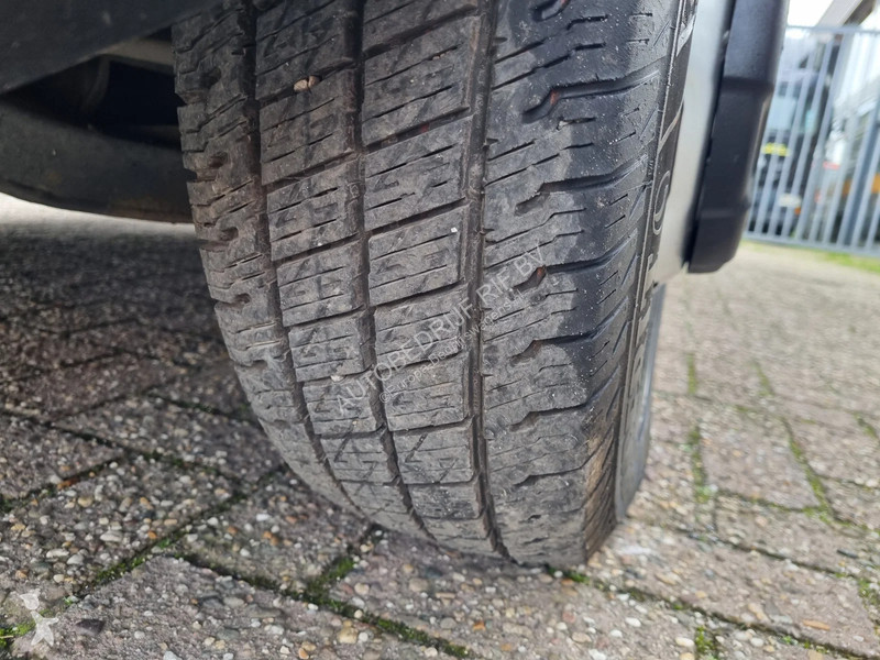 Užitkové vozidlo Iveco 35C16 3.0D Koelkoffer...