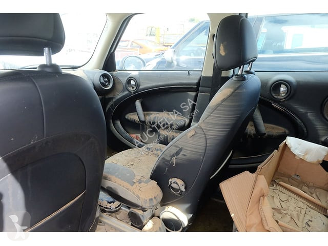 Mini  van
