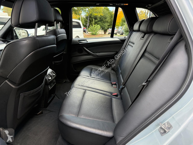 BMW X5 xDrive 30d Pano AHK Navi Leder 19+20...