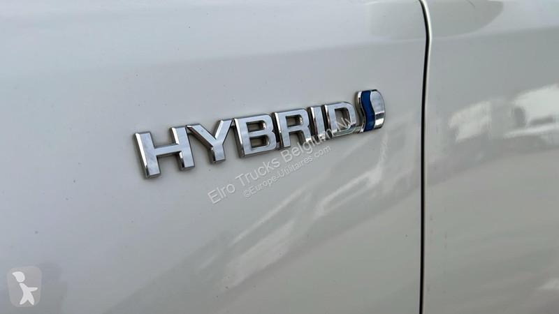 Toyota (HYBRID / AUTOMATIC GEARBOX / BOITE AUTO...