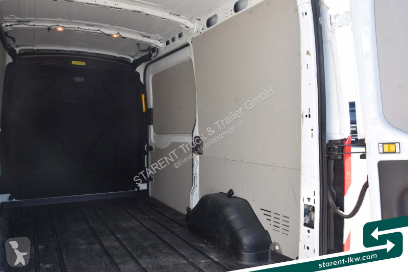 عربة نفعية Ford 2.0 L2H2 AHK Klima Tempomat PDC...