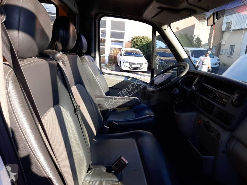 Užitkové vozidlo Renault 2.5 DCI 120