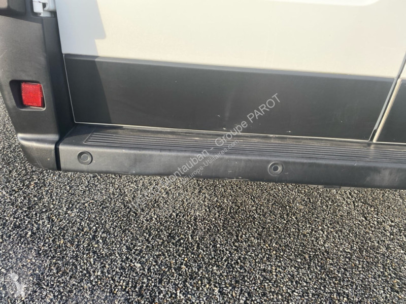 Varevogn Citroën 30 L2H2 2.2 BlueHDi 140...