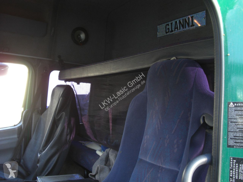 Bedrijfswagen Mercedes 823L
