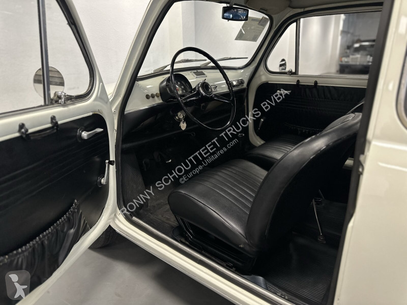 Véhicule utilitaire Seat 600 E 600 E