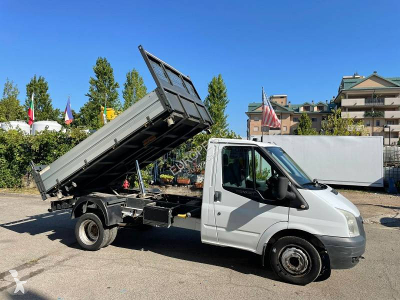 Autoutilitară Ford
