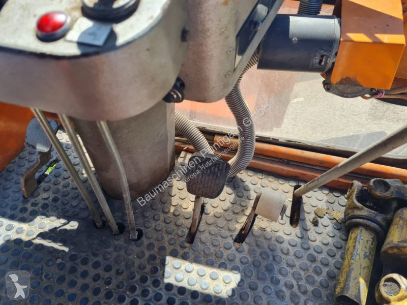 Gemeentevoertuig Boschung Pony DP 40 AK