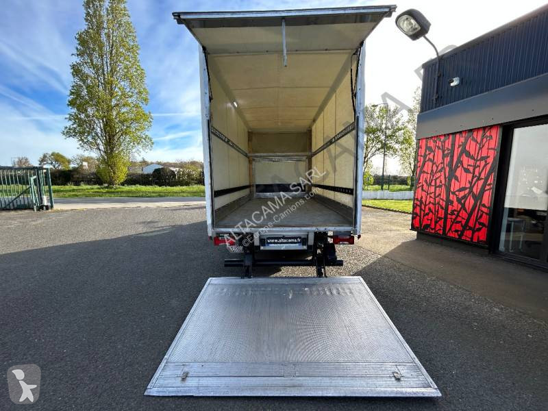 Véhicule utilitaire Iveco