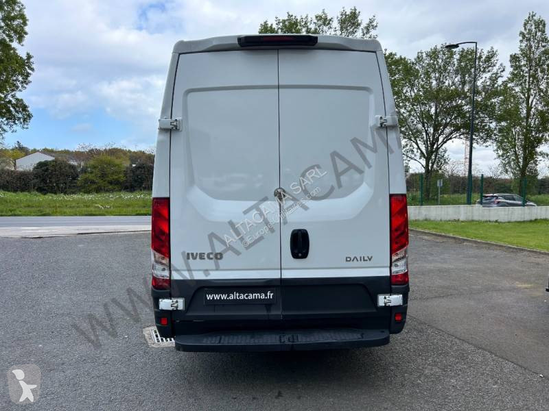 Véhicule utilitaire Iveco