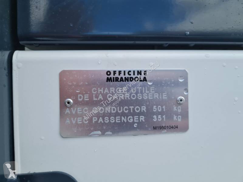 Furgoneta Isuzu