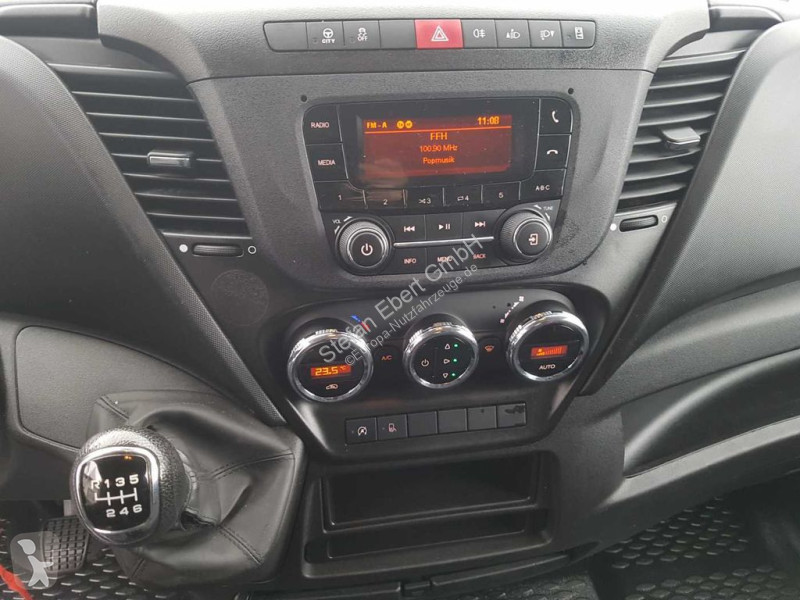 Veicolo commerciale Iveco 35 S 16 V...