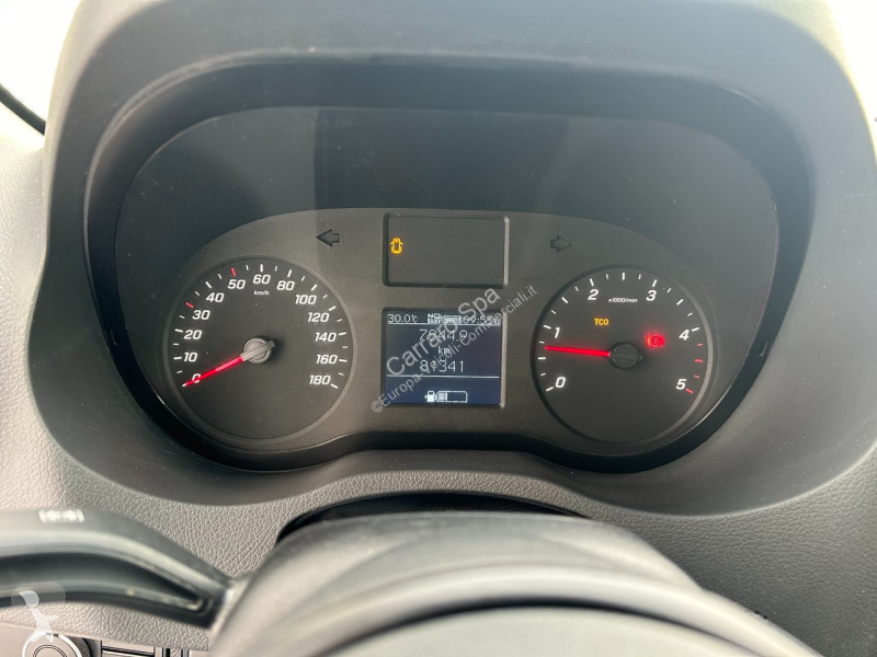 Užitkové vozidlo Mercedes III