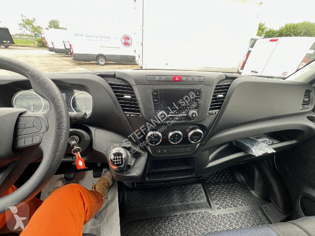 Autoutilitară Iveco DAILY 35S16 V 7 posti