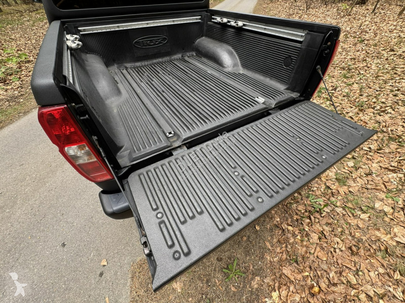 Véhicule utilitaire Nissan